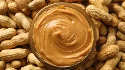  Food Fight: Almond Butter vs. Peanut Butter